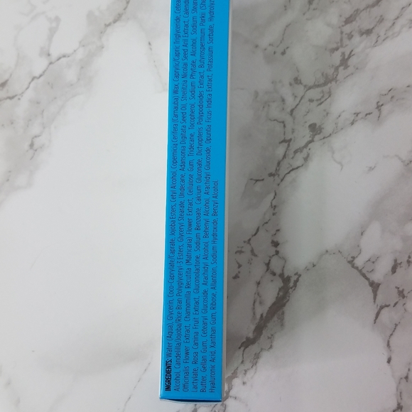 Honest Beauty Deep Hydration Eye Cream with Hyaluronic Acid - Picture 6 of 6